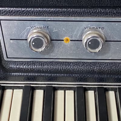 Wurlitzer 200 Ηλεκτρικό πιάνο 64 πλήκτρωνWurlitzer 200 Ηλεκτρικό πιάνο 64 πλήκτρων  