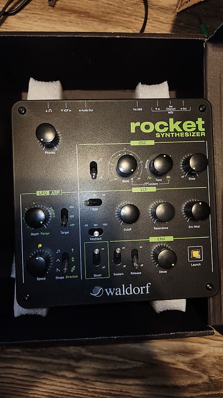 Waldorf Rocket Synthesizer | Reverb