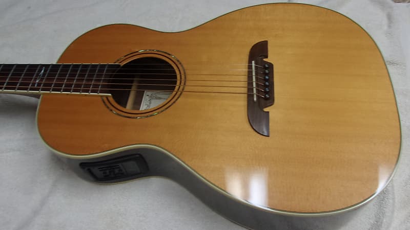 Mint Alvarez AP70E Artist Series Solid Wood Parlor Acoustic | Reverb