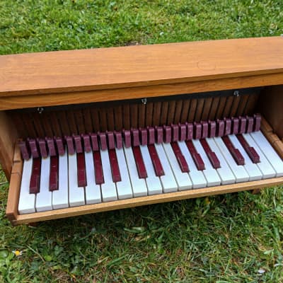 chromatic toy piano Michelsonne Paris 30 keys - very good sound ! image 2