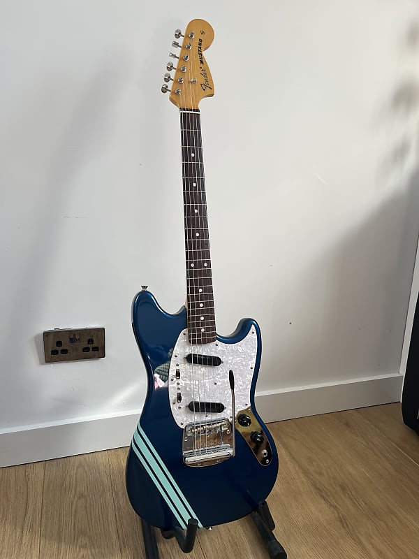 Fender MG-69 Mustang Reissue MIJ | Reverb UK