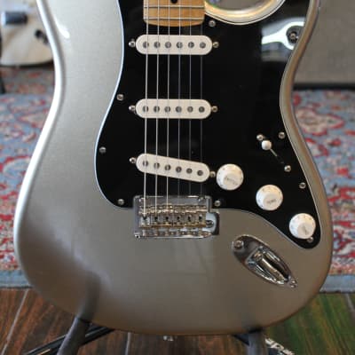 2021 Fender 75th Anniversary Stratocaster Diamond Anniversary Finish image 2