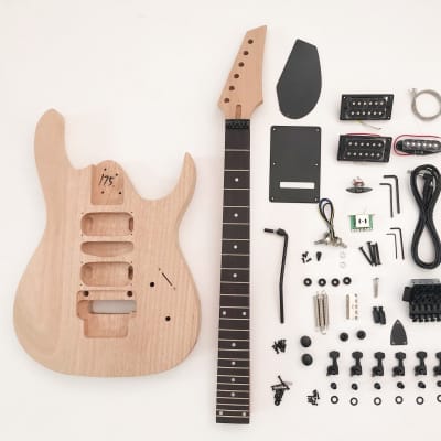 3 Pickups Style Electric Guitar Kit image 1