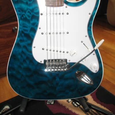 Logan Maple quilt top Stratocaster 2020 Deep Blue image 7