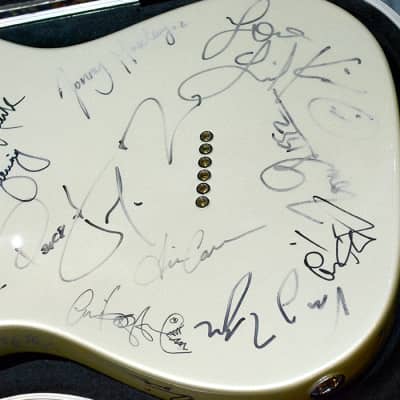 Fender USA Telecaster Red Hot Chili Peppers Signed RARE / Certificate of Authenticity imagen 12