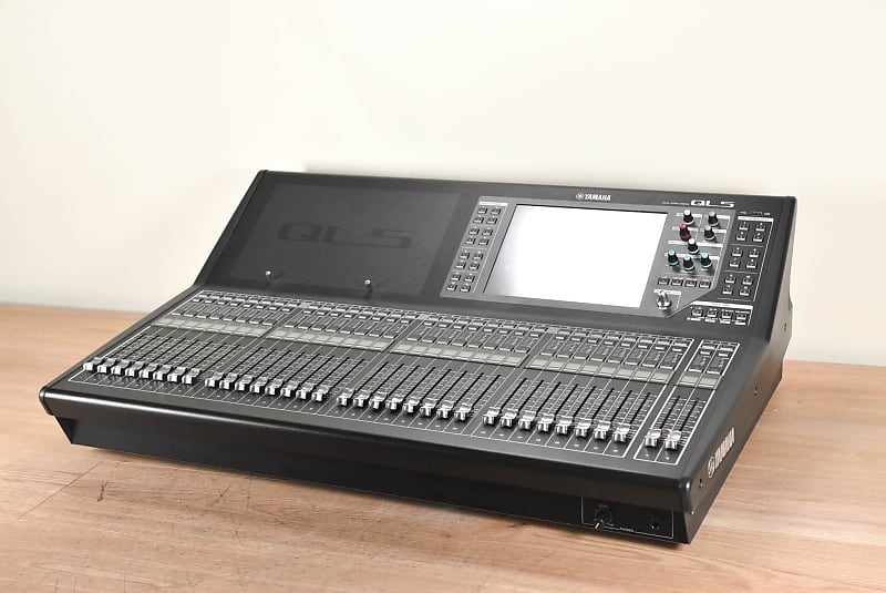 Yamaha QL5 64Channel Digital Audio Mixing Console CG0038N Reverb