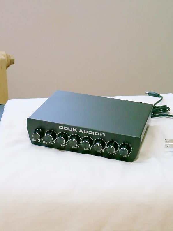 DoukAudio Little Bear T7 Tube CD/MM phono RIAA preamplifier 2016 Black  			