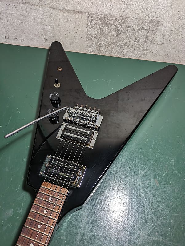FERNANDES BSV-80 フライングVギター FERNANDES BSV-80J（中古）【楽器検索デジマート】