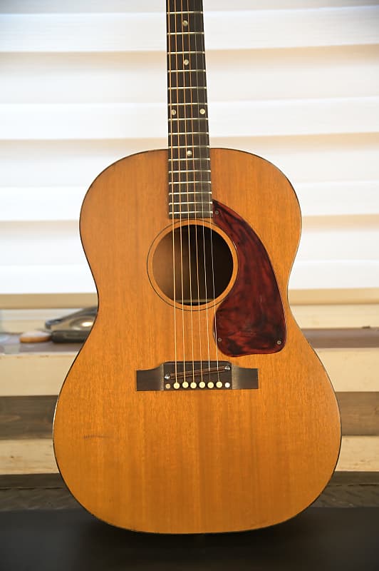 Gibson LG-0 1951 - 1974 | Reverb Canada