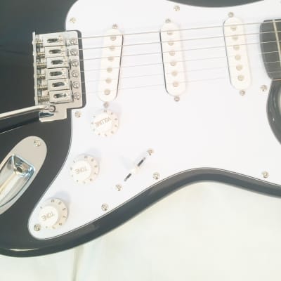 Stadium Strat Style Electric Guitar NY9303 NEW Black Quality Hardware-w/Shop Setup image 7