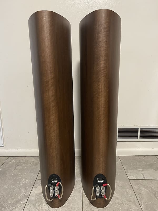 KEF iQ9 Tower Speakers | Reverb