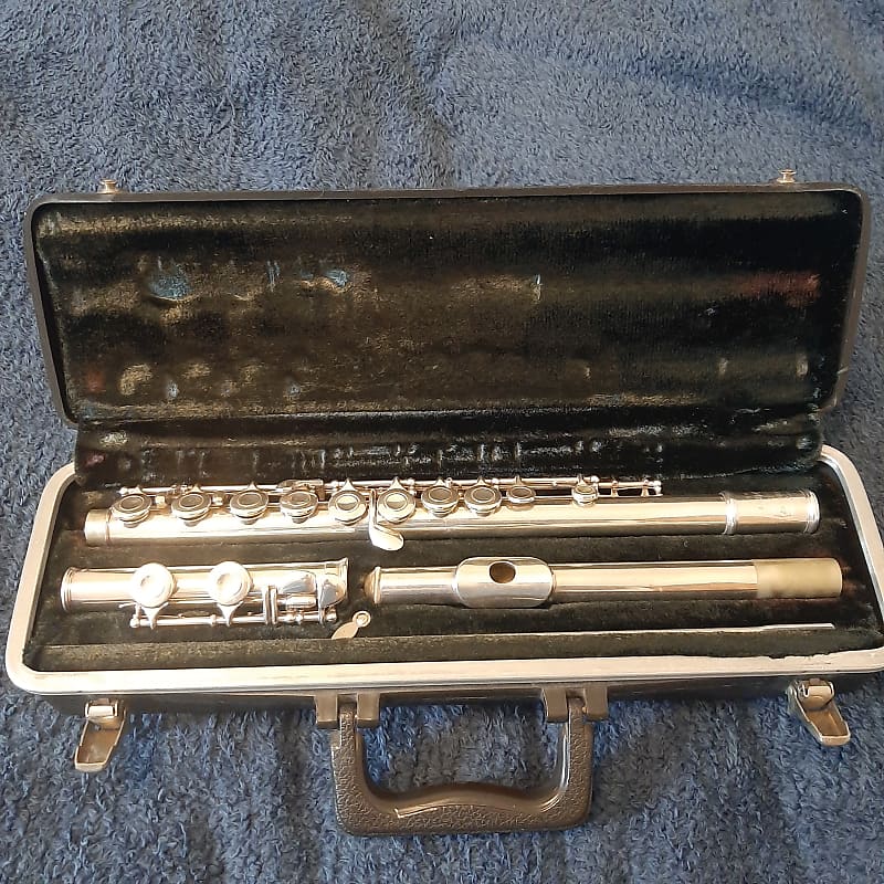 Selmer Bundy Flute, Closed Hole, Offset G, C Foot Reverb