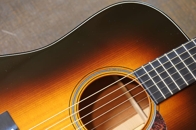 Martin D-18 GE 2004年 Martin - D-18 GE Used 2004 Acoustic Guitar with original