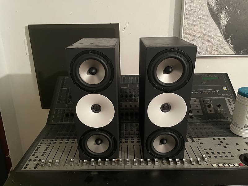 Amphion Two 15 Black | Reverb