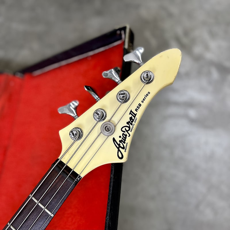 Aria Pro II RSB 2 bass guitar 1985 - Ivory original vintage MIJ