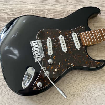 2001 History Japan (by Fujigen) Z1-CFS Stratocaster (Black) | Reverb