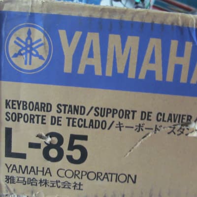 Yamaha L85 Piano Stand - Black image 2