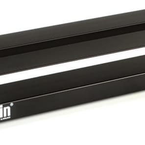 Pedaltrain Metro 20 20-inch x 8-inch Pedalboard with Soft Case image 2