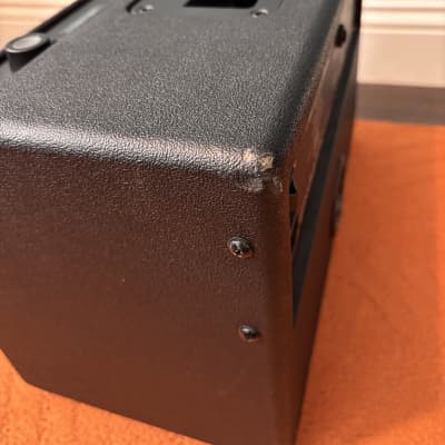 Fender Mustang GT 40 40-Watt 2x6.5" Modeling Guitar Combo 2017 - 2018 - Black image 3