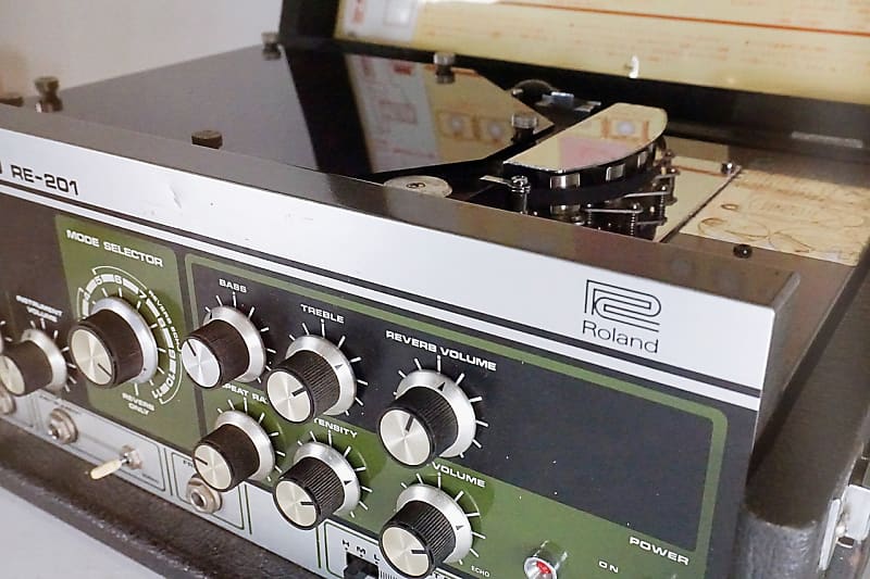 1970s Roland Space Echo RE-201 Vintage Analog Tape Delay, Clean