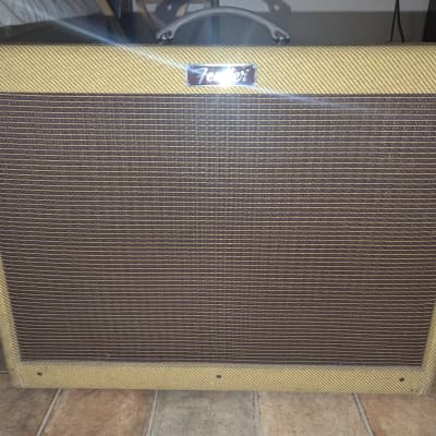 Fender Blues Deluxe 2-Channel 40-Watt 1x12 Fender Blues Deluxe 2-Channel 40-Watt 1x12