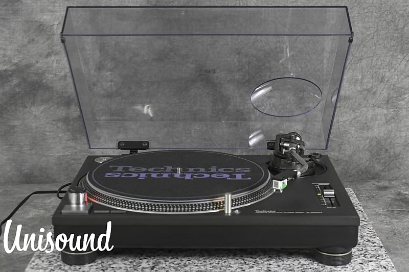 This turntable is in Very Good Condition. It works perfectly Reverb