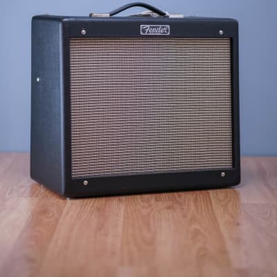 Fender Blues Junior IV FSR Limited Edition 15-Watt 1x12