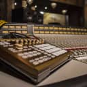 Native Instruments Maschine Limited Edition Gold