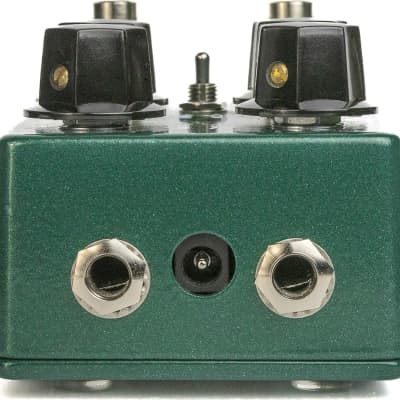 Diamond Tremolo Effects Pedal, Dark Green image 1