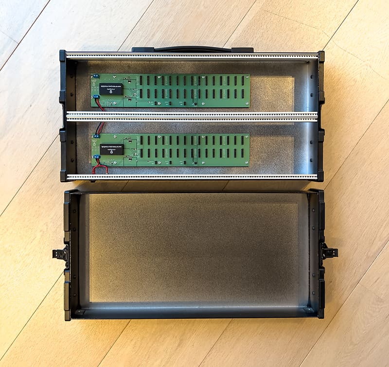 鍵盤楽器 Erica Synths 2x104 Aluminum Travel Case Erica Synths - 2x104HP Aluminum Travel Case with Lid