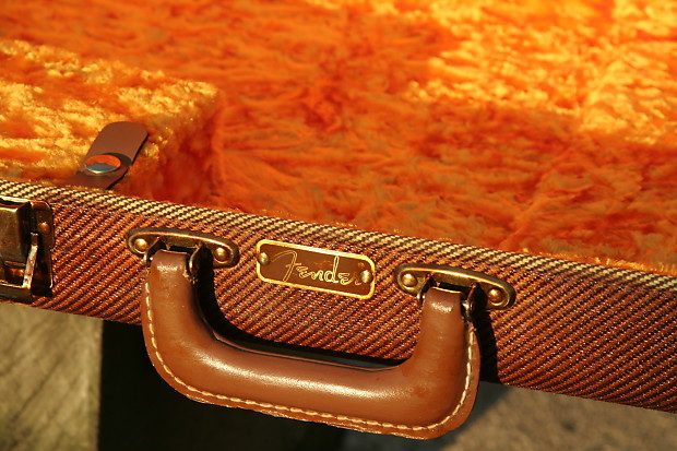 Tweed stratocaster case cheap