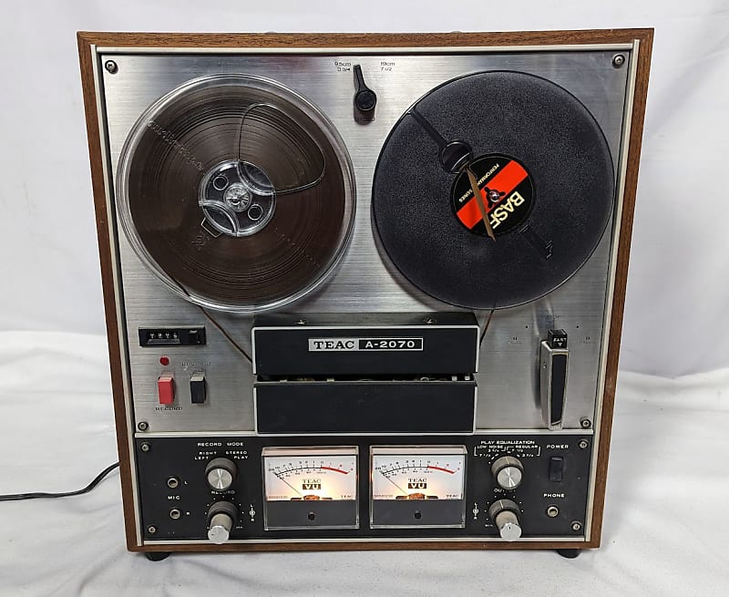 TEAC Vintage Reel to Reel Tape Player + Recorder. With Remote