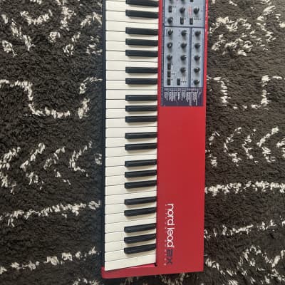 Nord Lead 2X 49-Key 20-Voice Polyphonic Synthesizer 2003 - 2013 - Red
