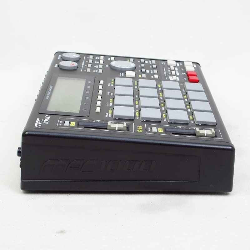 AKAI MPC1000BK-N with EXM128 