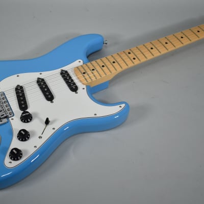 2023 Fender MIJ International Series Stratocaster Maui Blue Electric Guitar w/Bag image 3