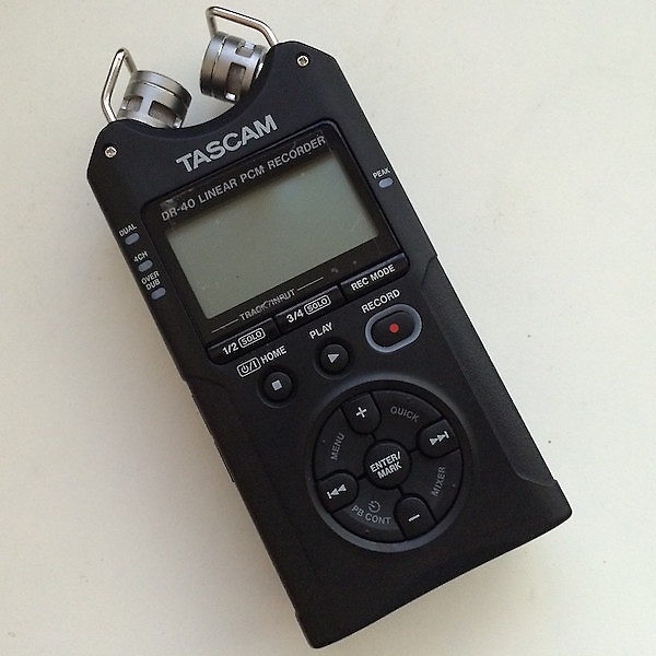 Tascam DR-40 Field Recorder image 1