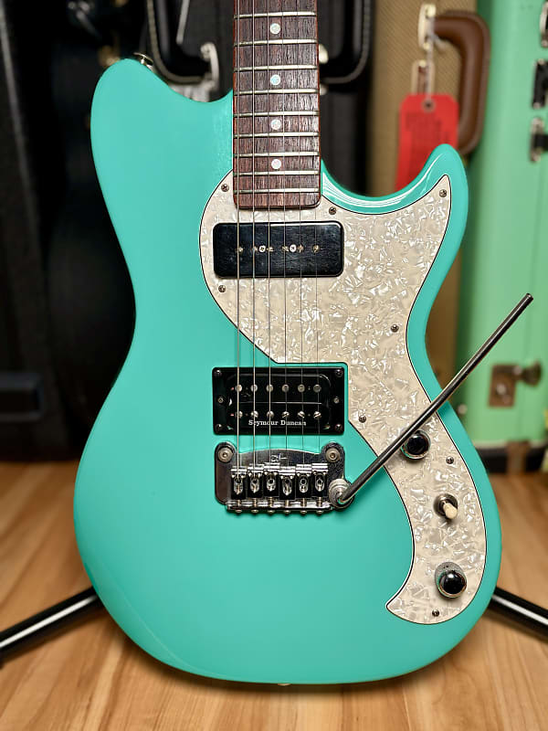 G&L Tribute Series Fallout | Reverb Canada
