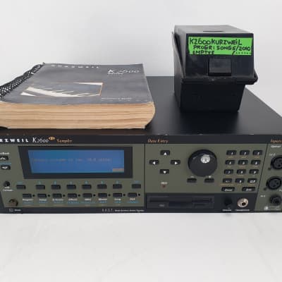 Kurzweil K-2600rs Vintage legendary sampler/synthesizer/workstation - floppies and manual