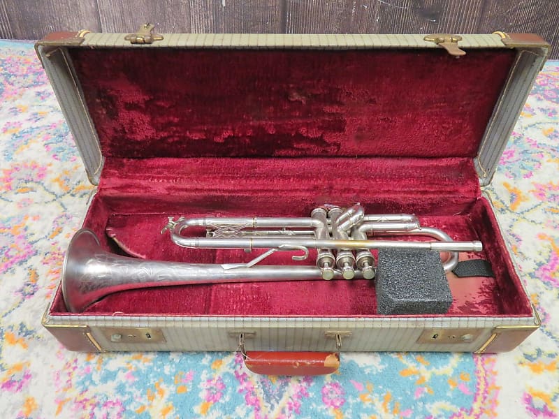 KING Liberty Trumpet Cleveland トランペット Vintage 1947 King Liberty Trumpet in Silver Plate! UTPT King