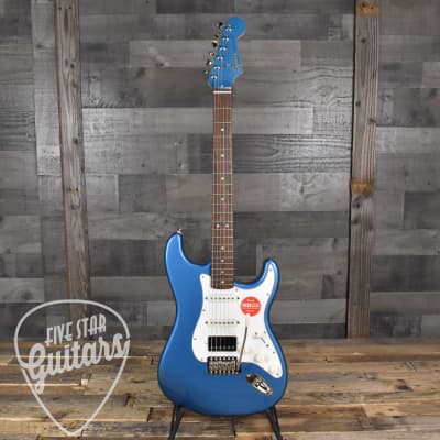 Squier Limited Edition Classic Vibe '60s Stratocaster HSS - Lake Placid Blue with Matching Headstock image 2