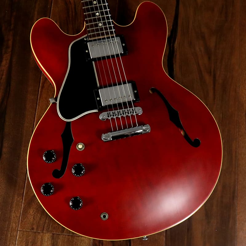 Gibson ES 335 Dot Left Handed Satin Cherry (05/11)