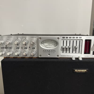 Avalon VT-747sp Stereo Vacuum Tube Compressor / Equalizer | Reverb