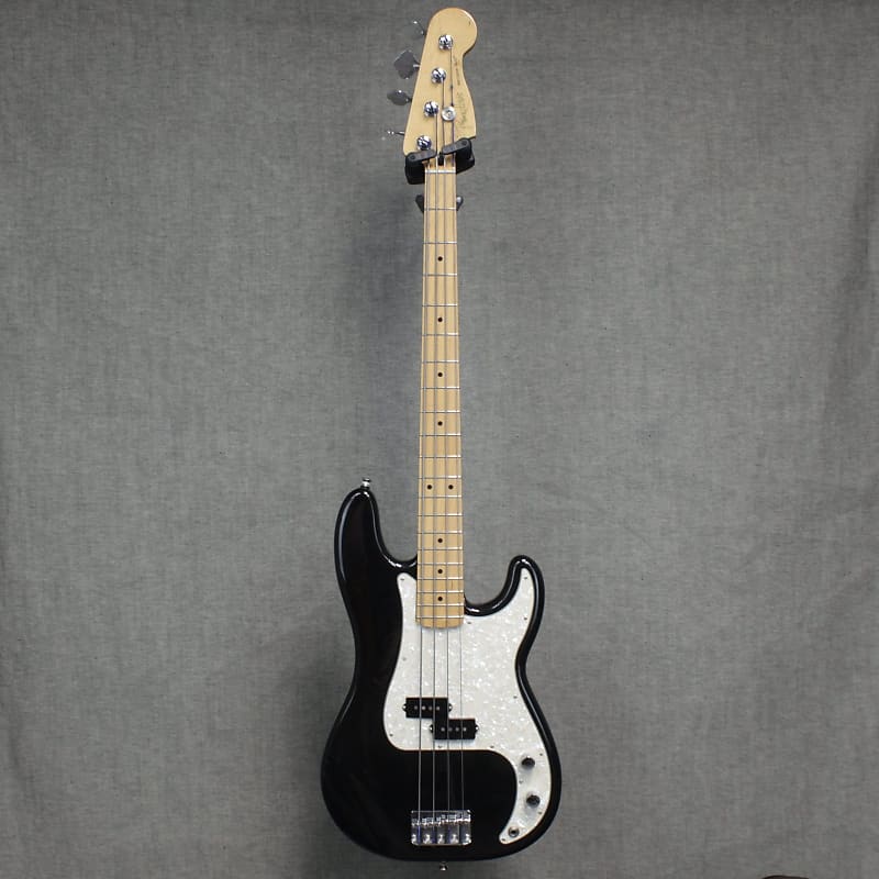 Fender Player Precision Bass- Maple Fretboard Black (USED) image 1