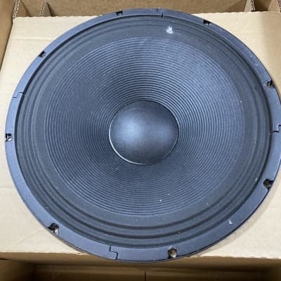 JBL M115-8A 15