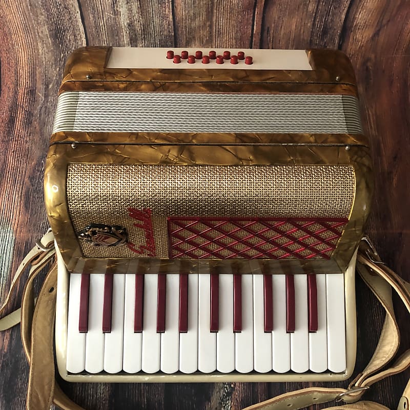 【整備済】アコーディオン　スキャンダリー　SCANDALLI Scandalli Accordion 1963 80Base Red Very Good Condition | eBay
