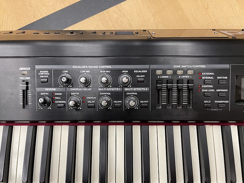 Roland RD-700 88-Key Digital Stage Piano