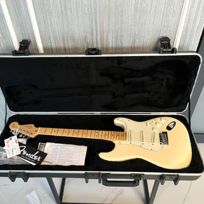 Fender American Standard Stratocaster with Maple Fretboard 2012 for sale