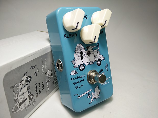 Animals Pedal RELAXING WALRUS DELAY