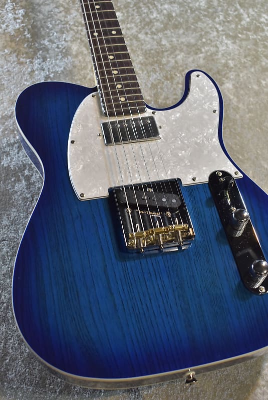 Fujigen/FGN NTE210RAH-SBB See-Thru Blue Burst 3.71kg