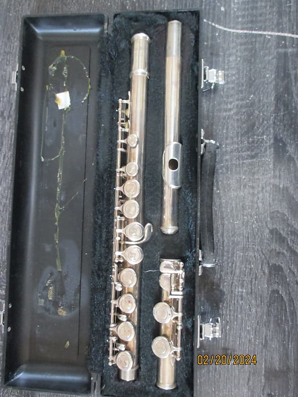 Yamaha YFL-225 Flute . Made in Japan image 1